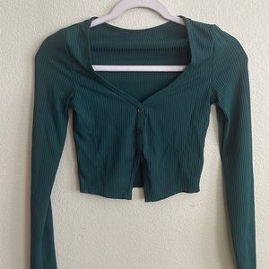 long sleeve green crop top